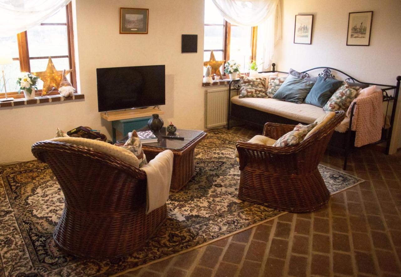 Arroeds Bostaelle Bed & Breakfast Tollarp Exterior photo
